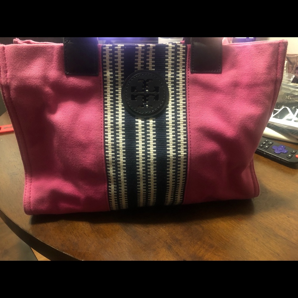 Tory Burch (Pink Canvas)
